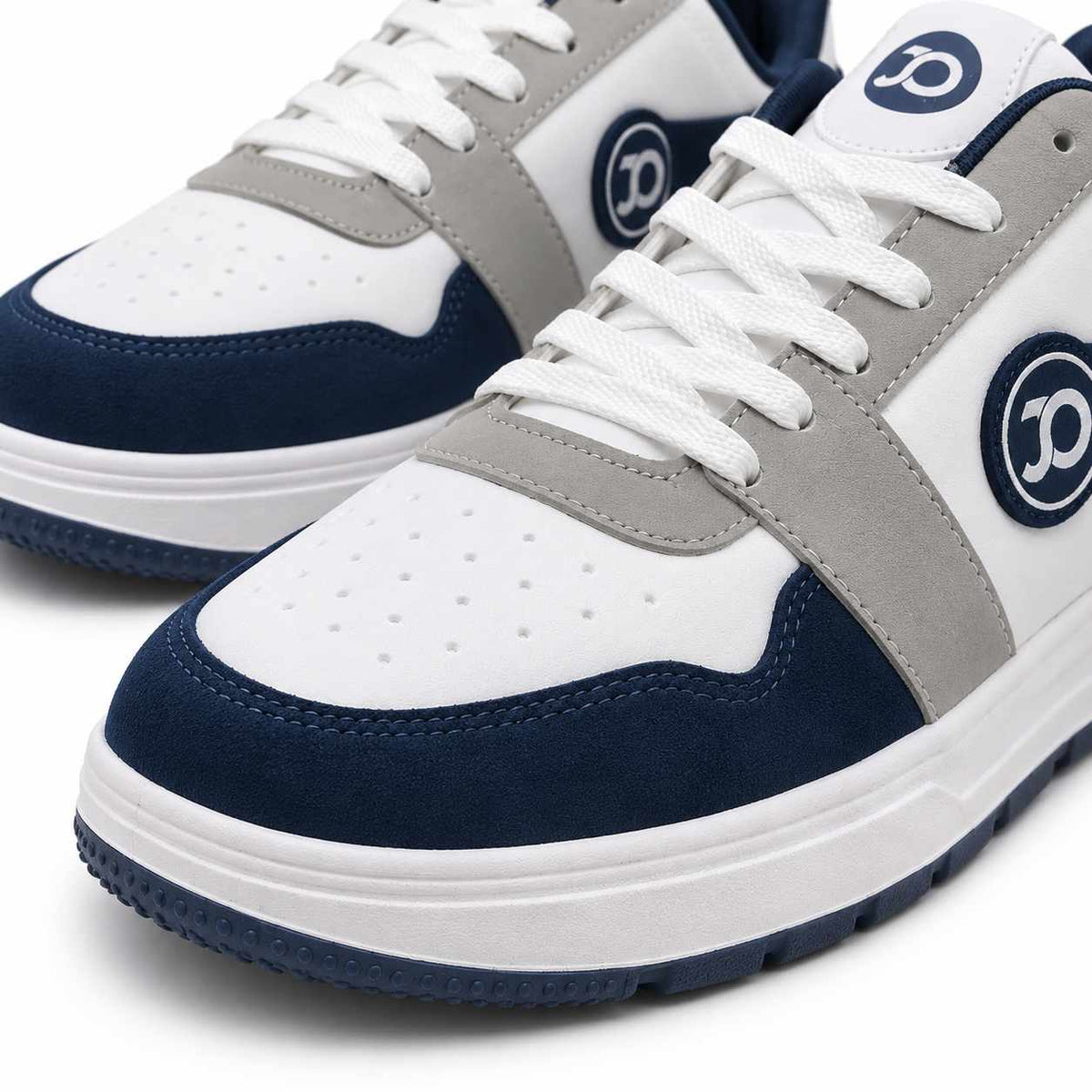 Stylish Trending lightweight sneaker shoes for men Jootiyapa store
